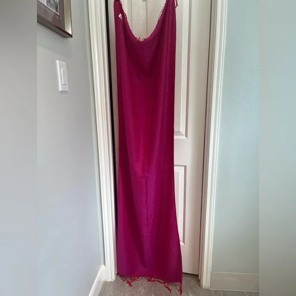 Pashmina Scarf in Fuchsia Pattern - Picture 5 of 11